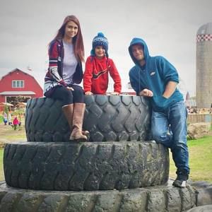 Meet your Posher, Johnnaandscott